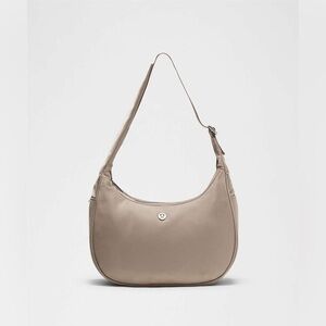 🆕🤎 Lululemon City Essentials Shoulder Bag 4L - Warm Ash Grey / Silver